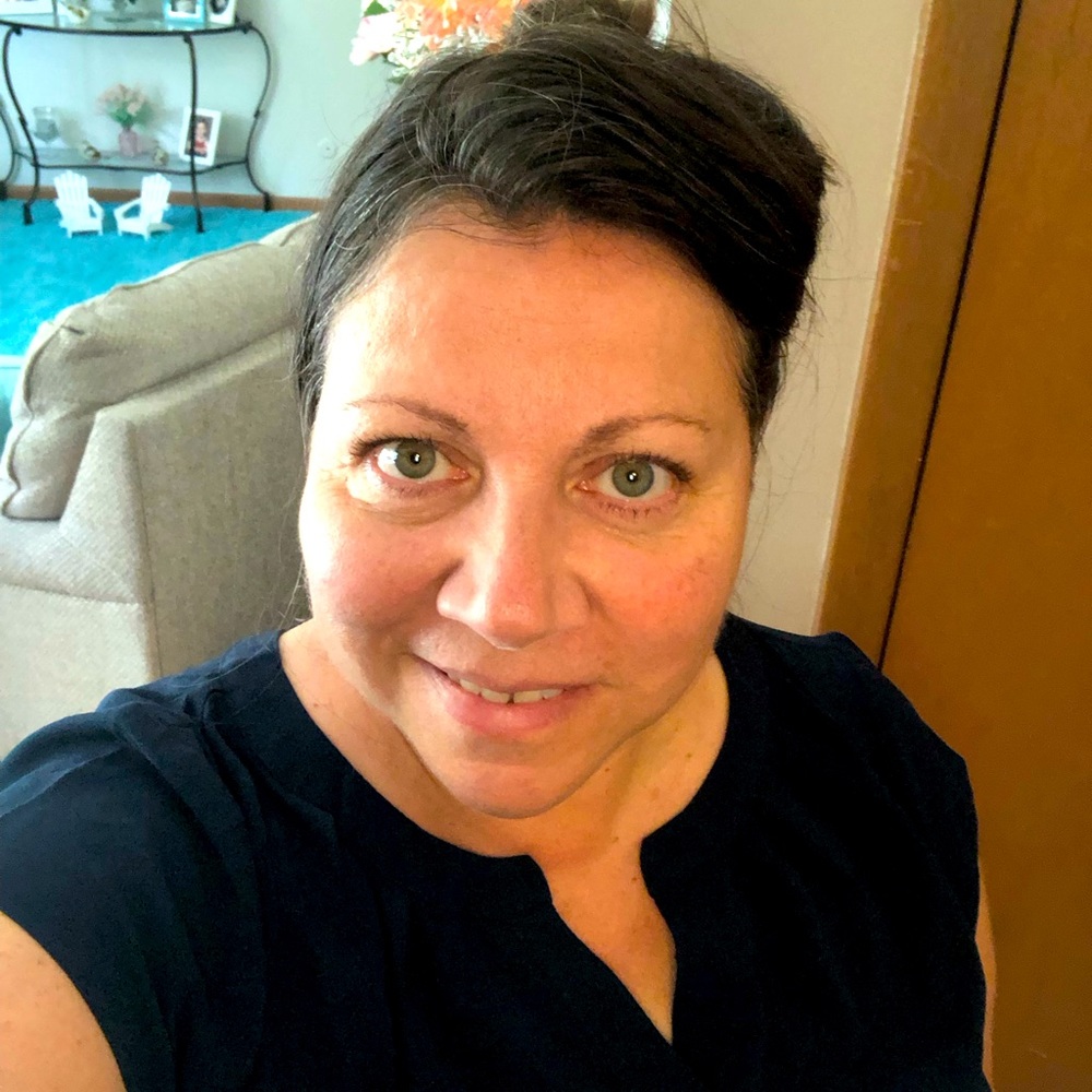 Meet your Posher, Julie